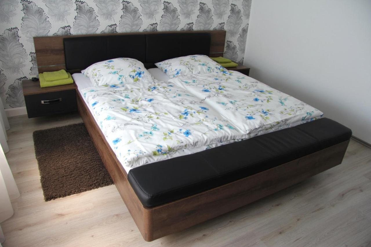 Geraeumige 4 Zimmer Wohnung An Den Kaiserthermen Trevír Exteriér fotografie