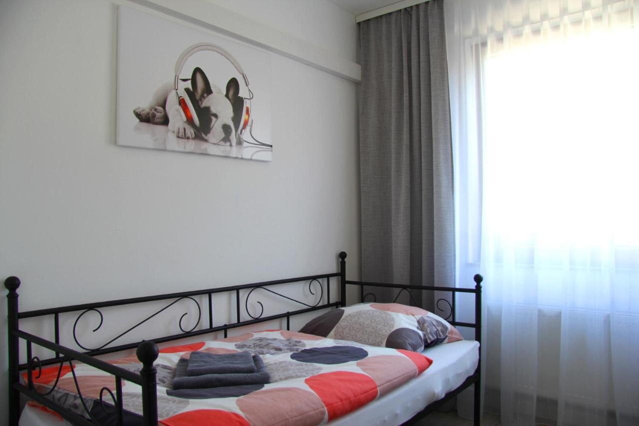 Geraeumige 4 Zimmer Wohnung An Den Kaiserthermen Trevír Exteriér fotografie
