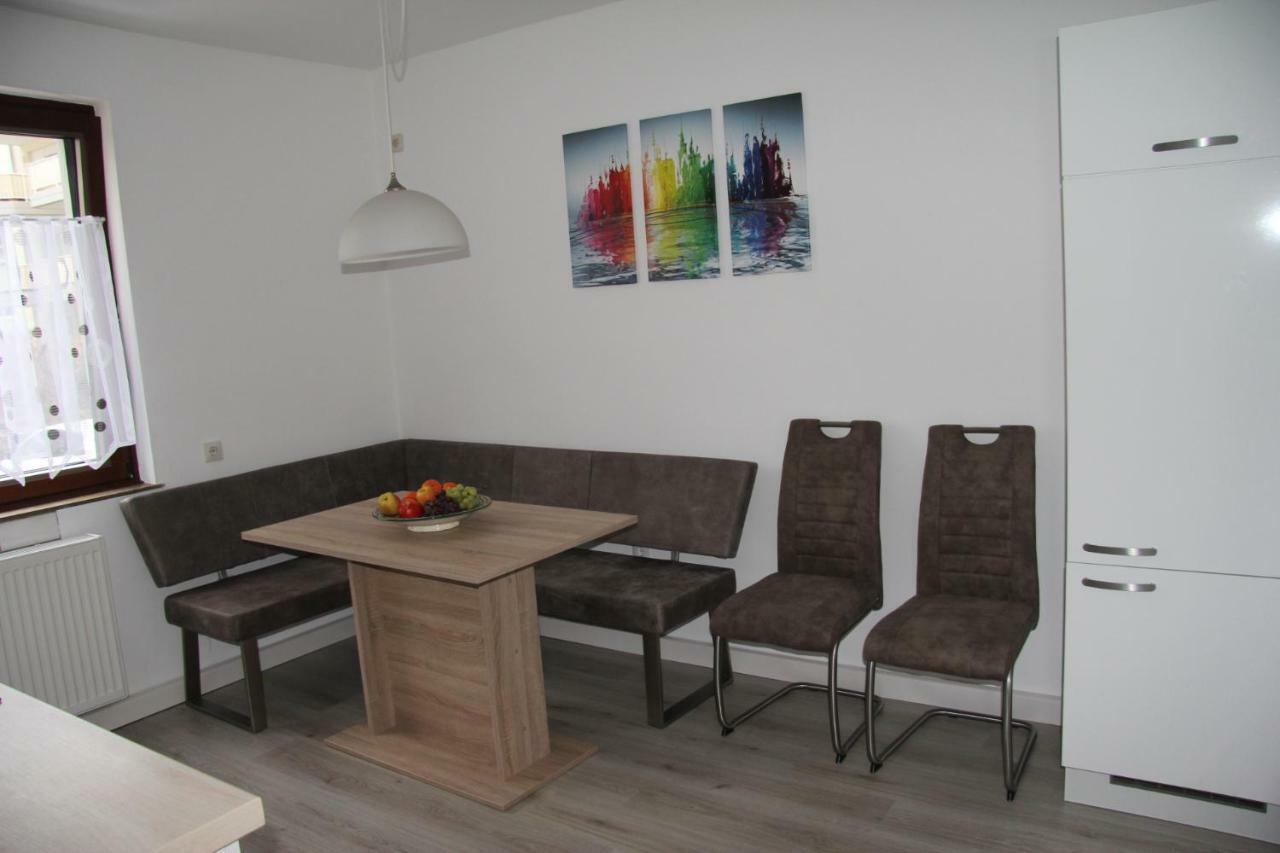 Geraeumige 4 Zimmer Wohnung An Den Kaiserthermen Trevír Exteriér fotografie