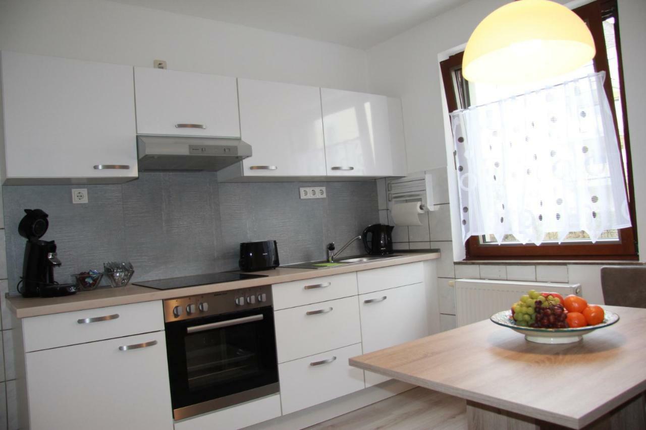Geraeumige 4 Zimmer Wohnung An Den Kaiserthermen Trevír Exteriér fotografie